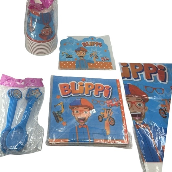 Blippi Party Decor Set:‎ Cups, Tablecloth, Napkins, Spoons, Invitations & Bags - Picture 3 of 6